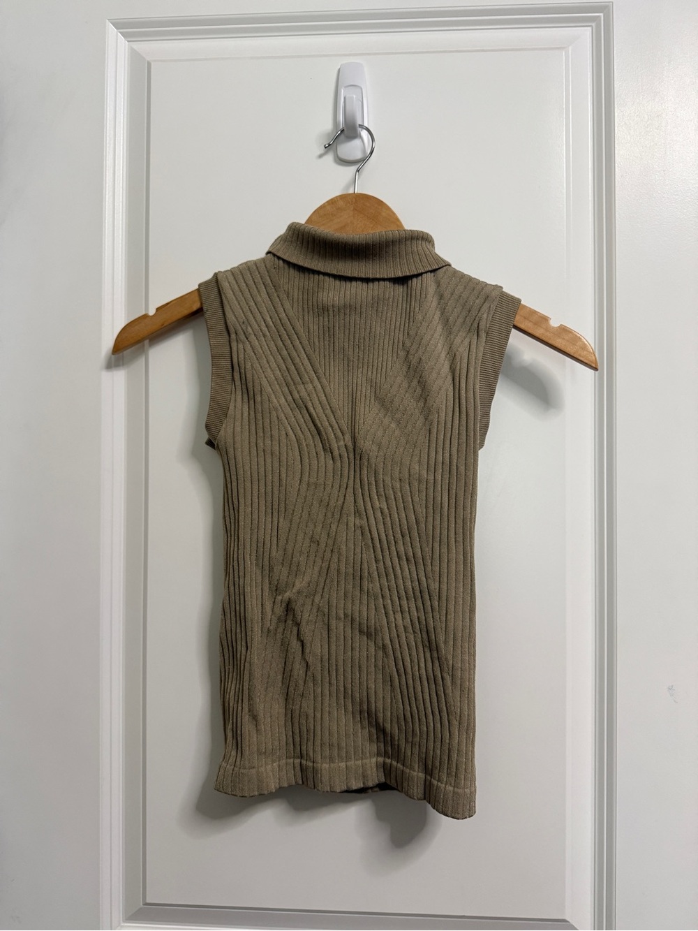 Aura Ribbed Sleeveless Turtleneck Tank Top in Olive Brown